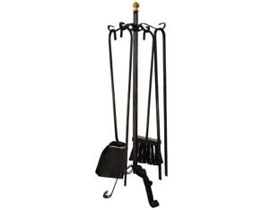 SET 4 ATTREZZI CON TREPPIEDI PER CAMINO  cm.65h.