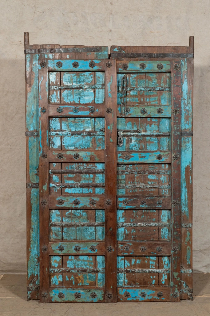 Biscottini Porta portone in legno massello e ferro da interno o da esterno vecchia e antica medievale scorrevole