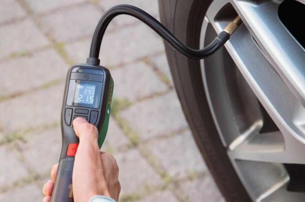 MINI COMPRESSORE A BATTERIA EASY PUMP