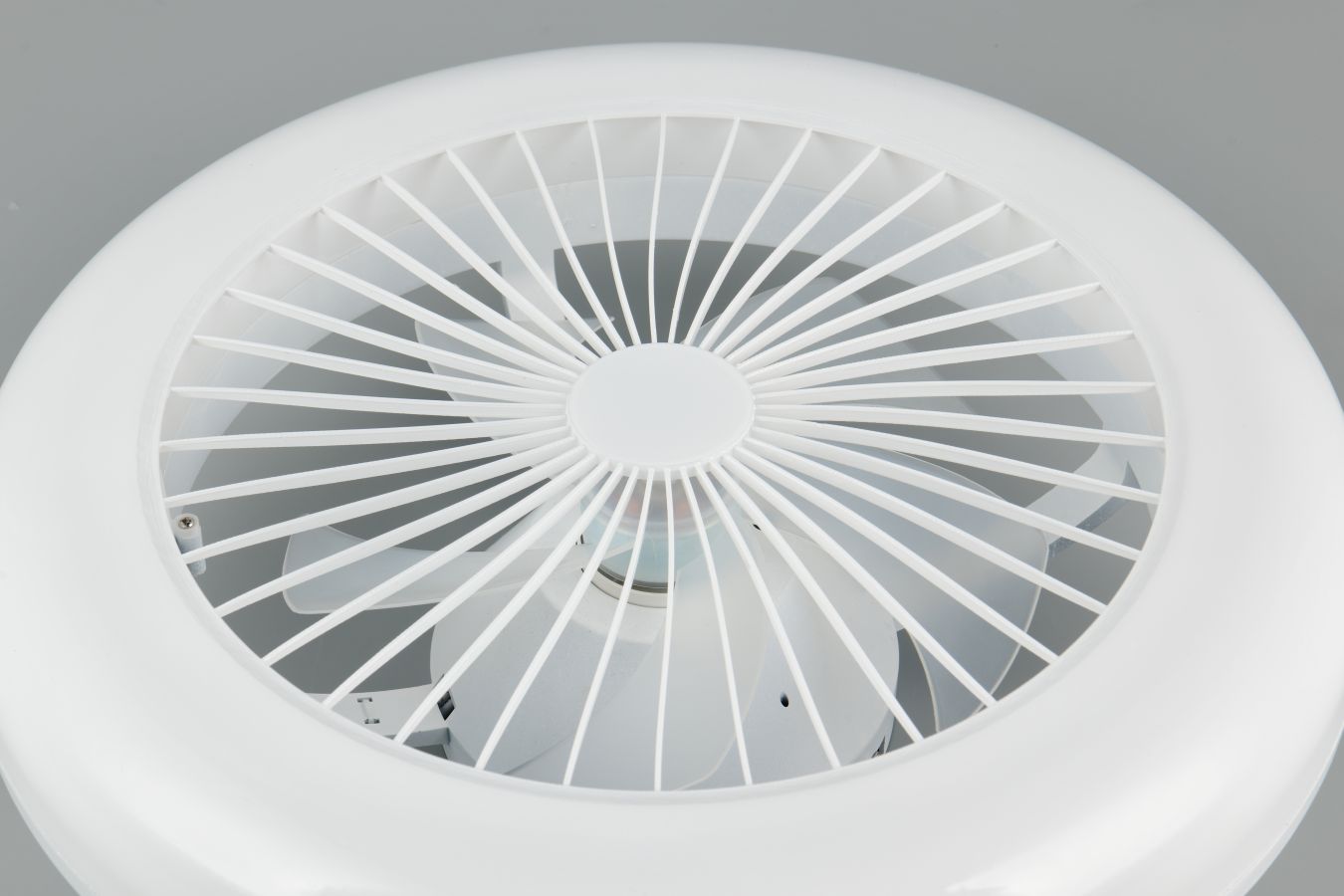 VENTILATORE E PLAFONIERA LED BIANCO