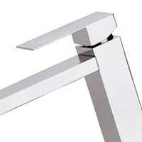 Rubinetto monocomando alto per lavabo design moderno remer q design