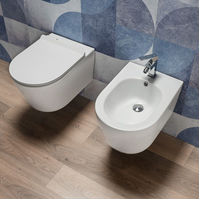 Coppia Sanitari Sospesi Rimless senza Brida con Sedile Softclose