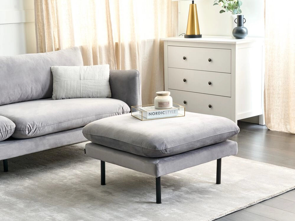 Pouf in Velluto grigio con Gambe Nere 70 x 70 cm stile moderno retrò