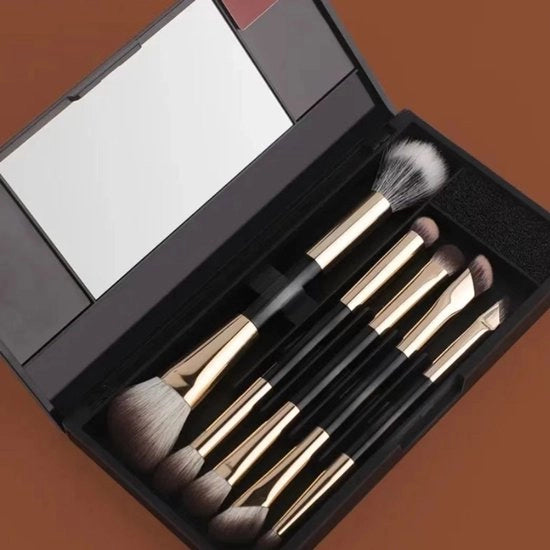 Set di pennelli per trucco con doppie estremità - Set di pennelli per trucco - Fondotinta inclinata, naso, contorno del viso, sopracciglia, eyeliner, pennelli per blend - Kit di viaggio per trucco con specchietto portatile e compatta - 5 pezzi - Oro