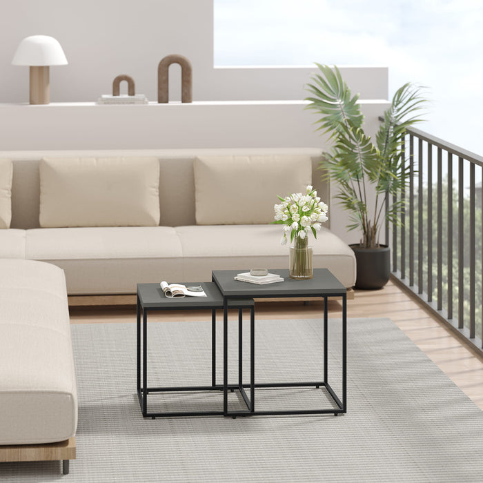 Set di 2 tavolini da caffè quadrati Valora | Piano in cemento con struttura in acciaio nero