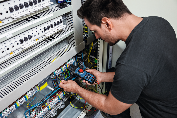 Pinza amperometrica Bosch GMF 1000-15 con forcella max 1000V