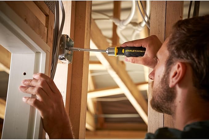 Giravite con cricchetto Stanley FATMAX + 12 bit FMHT0-62690