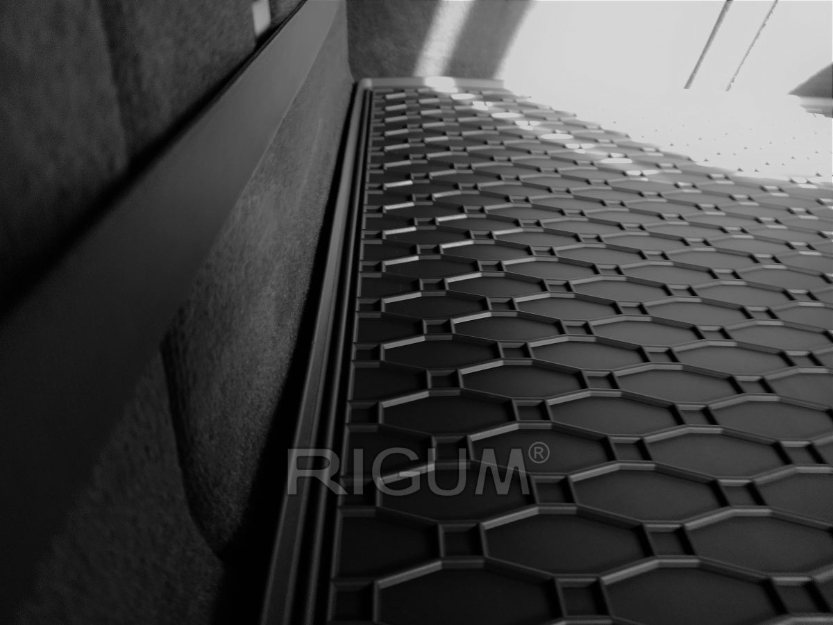 140B-402070 - Tappeto gomma baule - Audi A6 C7 Sedan dal 2011 al 07/2018, A6 Avant dal 2011 al 09/2018