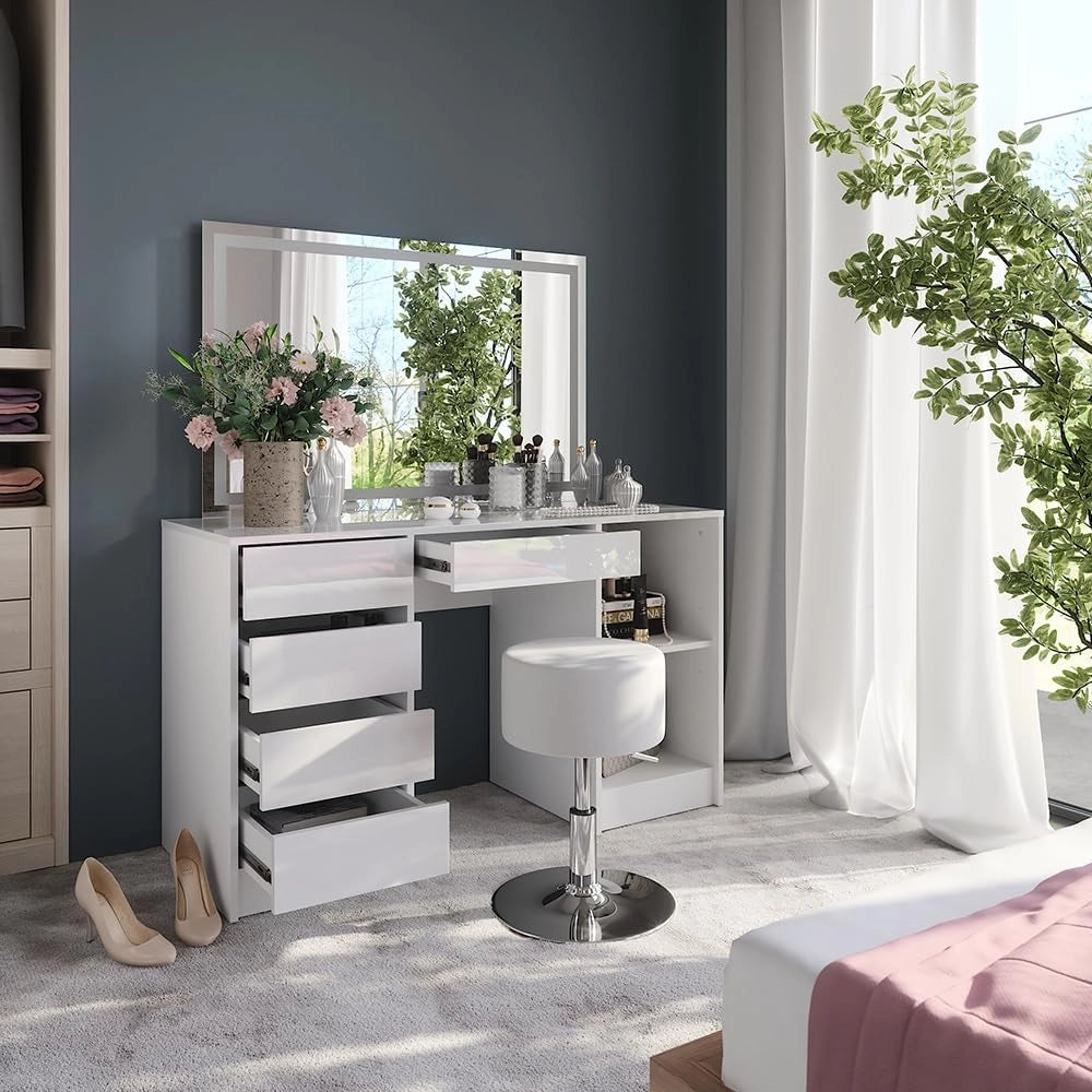 Tavolo da toeletta Sherry, Bianco/bianco lucido, 128.2 cm con specchio LED e sgabello, con piano d'appoggio laterale e sgabello regolabile in altezza