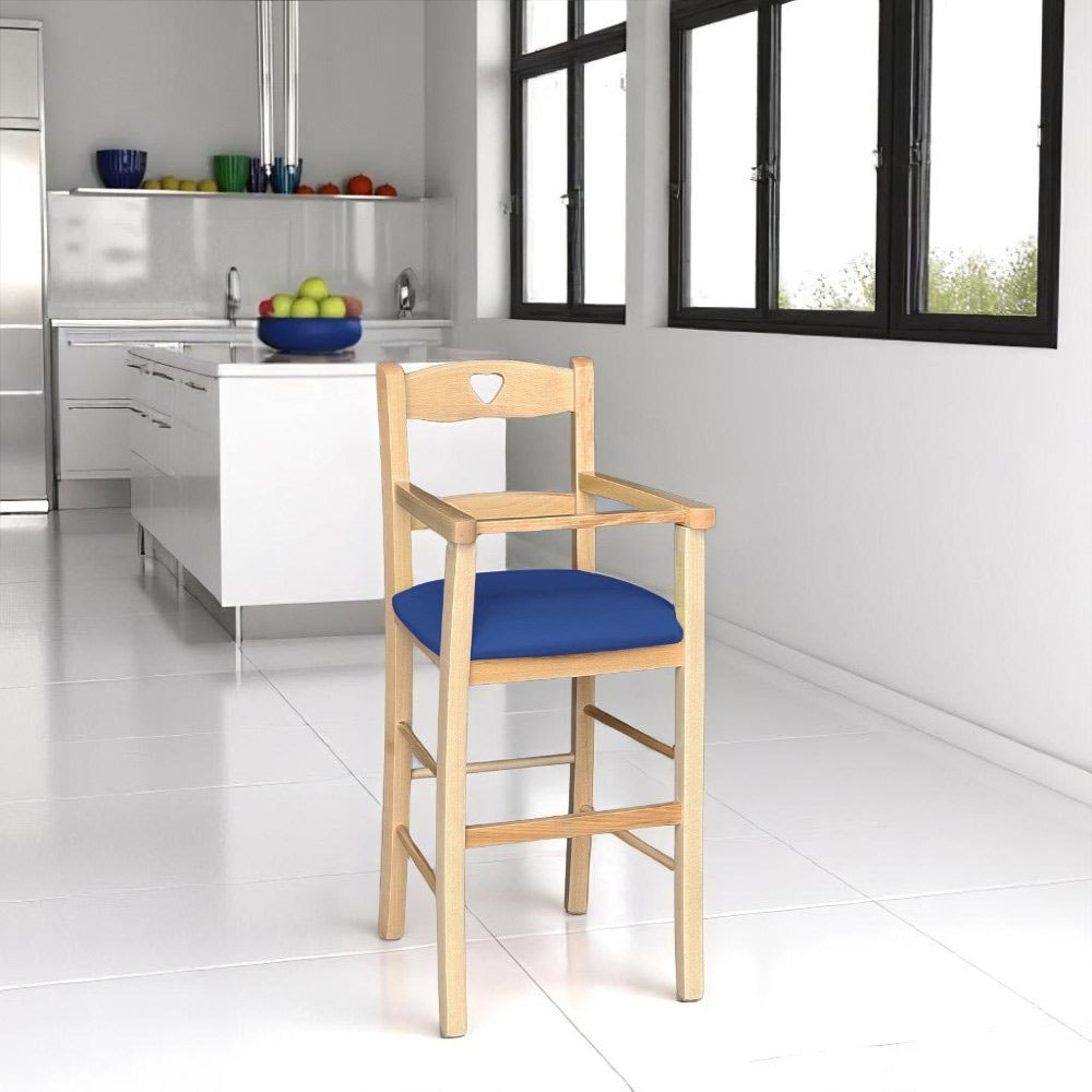 Seggiolone in legno color naturale con seduta imbottita in similpelle blu