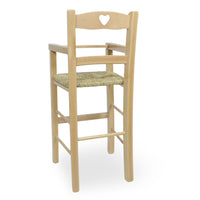 Seggiolone in legno naturale con schienale a cuore e seduta in paglia palustre