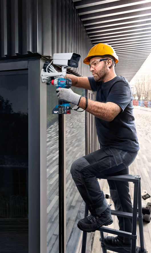 Avvitatore ad impulsi Bosch 285 nm attacco 1/4" - 1/2" 2 batterie GDX 18V-285