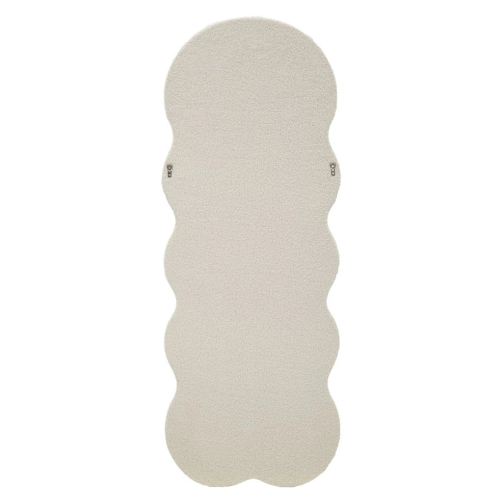Specchio da parete Teddy wavy in bouclé crema 67x166 cm
