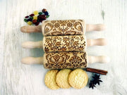 Set a tre pezzi di rotella per bambini con disegno DAMASK, FOLK e DANZEN BLOEMEN. Rotella con disegno di Algis Crafts.