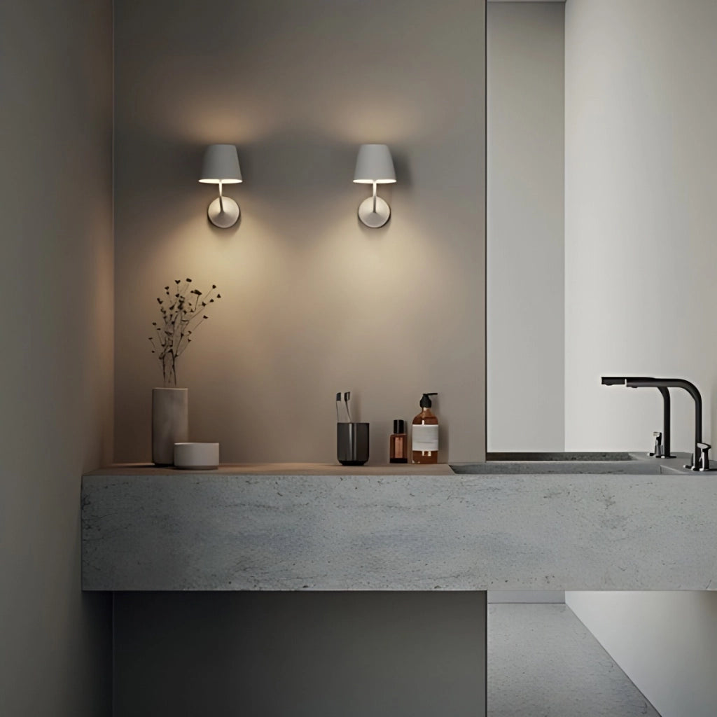 Poldina Lampada da parete 230V LED 5.4W 2700K in alluminio finitura Corten, design moderno ed elegante con grado di protezione IP54 per esterni