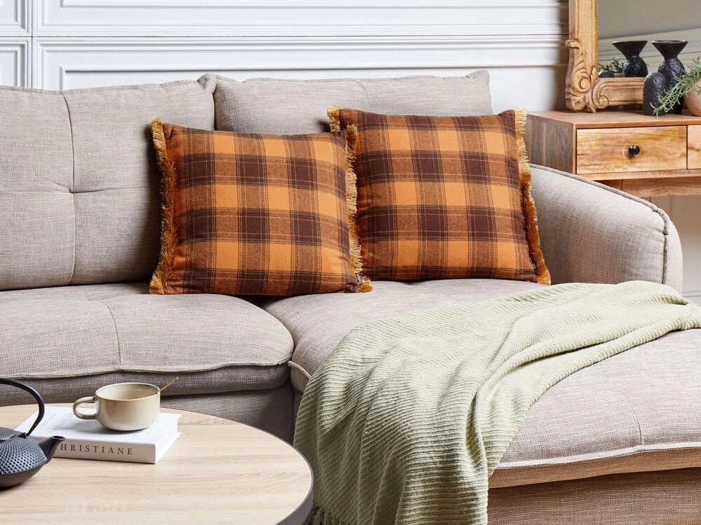 Set di 2 cuscini decorativi con motivo a scacchiera e nappe rettangolari nero e arancione 45 x 45 cm camera da letto soggiorno stile retrò