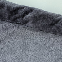 Albero Tiragraffi per Gatti Fino a 7 kg con 2 Casette e Lettino Palo in Sisal e Rivestimento Peluche Grigio Scuro