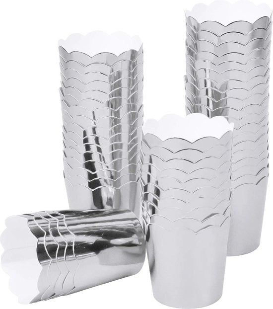 Coppe per Cupcake 50 pezzi - Coppe per Muffin per Forni - Coponi per Cakes da Smettere - Coponi per Cupcake per Matrimoni e Compleanni - Coponi per Feste e Parti - Coponi per Caffetterie - Dimensioni 45 * 50 mm (Argento)