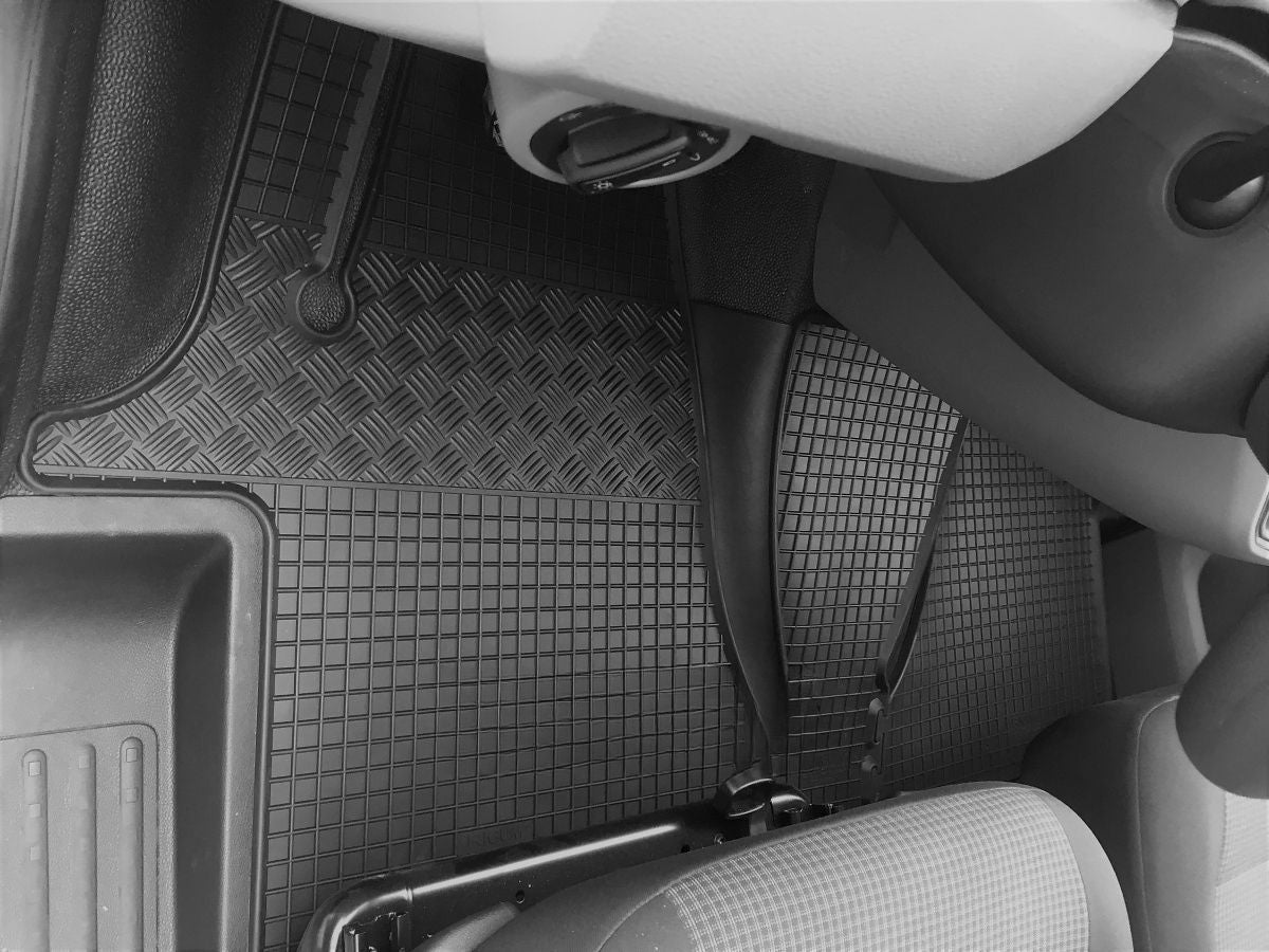 RIGUM905274 - Tappeti in Gomma per VW T6.1 Transporter-Caravelle/Multivan 2 e 3 posti dal 2019 al 2021 + TUNNEL