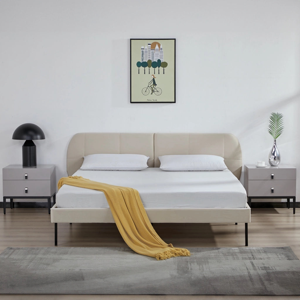 Letto Matrimoniale Porvoo con Testiera e Materasso 160x200 cm Rivestimento in Velluto - Beige [en.casa]