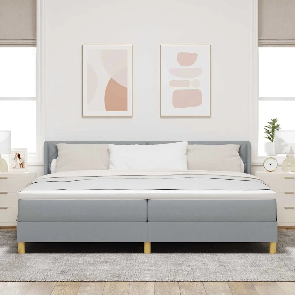 <strong>Letto a Molle< / strong> Grigio chiaro 200 x 200 cm