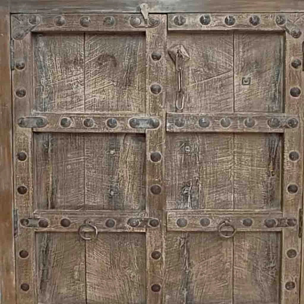 Armadio in legno con finitura artigianale marrone, 120x46x170h cm
