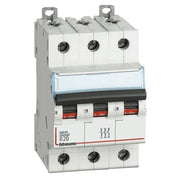 Interruttore magnetotermico 3 poli 3 moduli 20A curva B Bticino