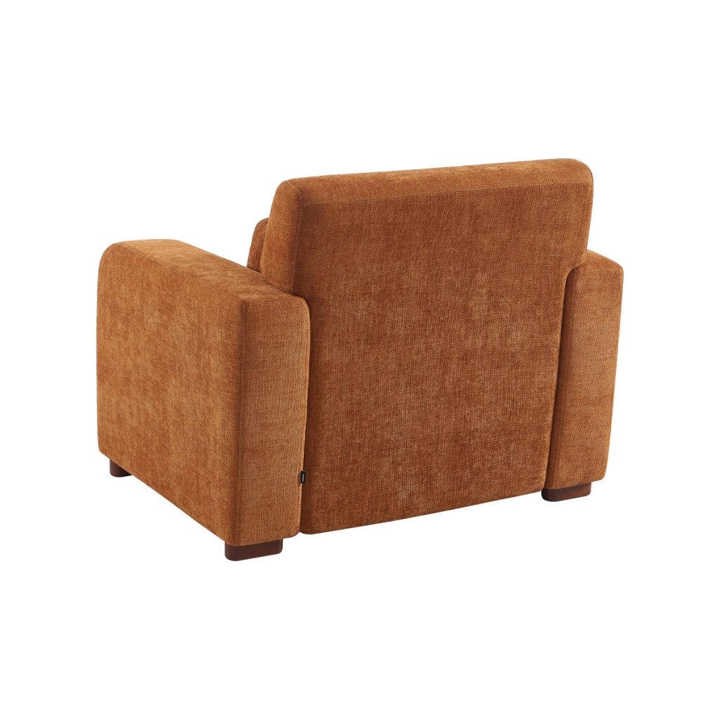 Poltrona in tessuto con gambe in legno di hevea, ruggine