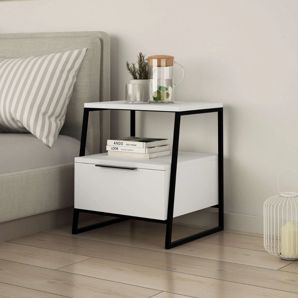 Comodino Pal con struttura bianca e gambe in metallo nero