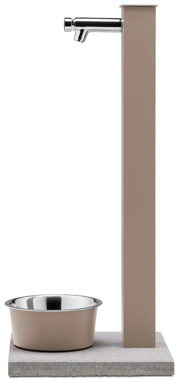 Fontana a Colonna Rubinetto Temporizzato con Base e Vaschetta Abbeveratoio Belfer 42/REX-P Tortora