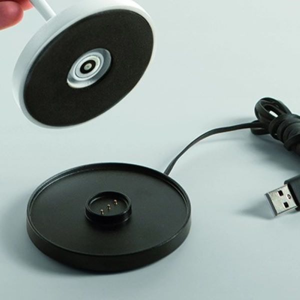 MINI LAMPADA DA TAVOLO RICARICABILE LED ORO 2,5W 220LM 2200K/2700K CUTE IDEALLUX