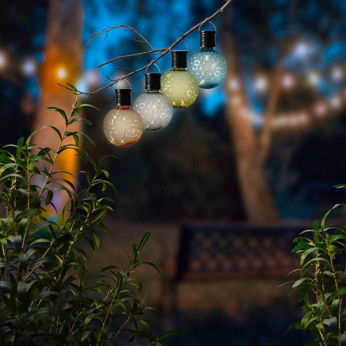 LAMPADINA SOLARE D.7,8XH11,2CM IN PLASTICA 4 COLO.