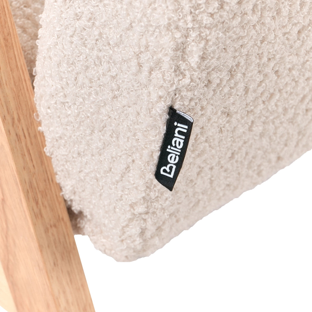 Poltrona per bambini con gambe in legno beige chiaro cemeretta