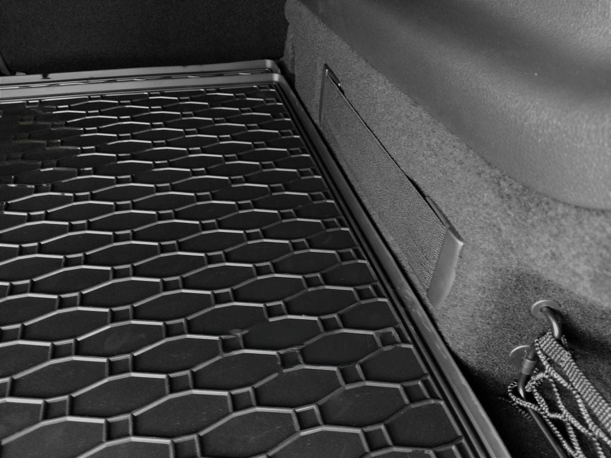 142B-421118 - Tappeto gomma baule - Mercedes-Benz GLB X247 dal 2019-, MERCEDES EQB 2022- Posizione Baule Superiore e Inf