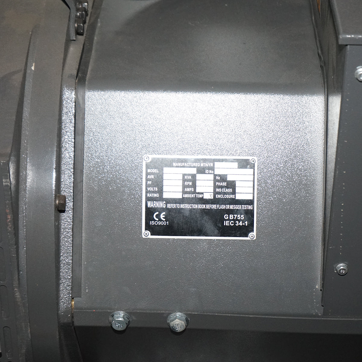 Generatore elettrico trifase 225KVA, 230/400V con motore diesel Ricardo R6110ZLDS-176KW