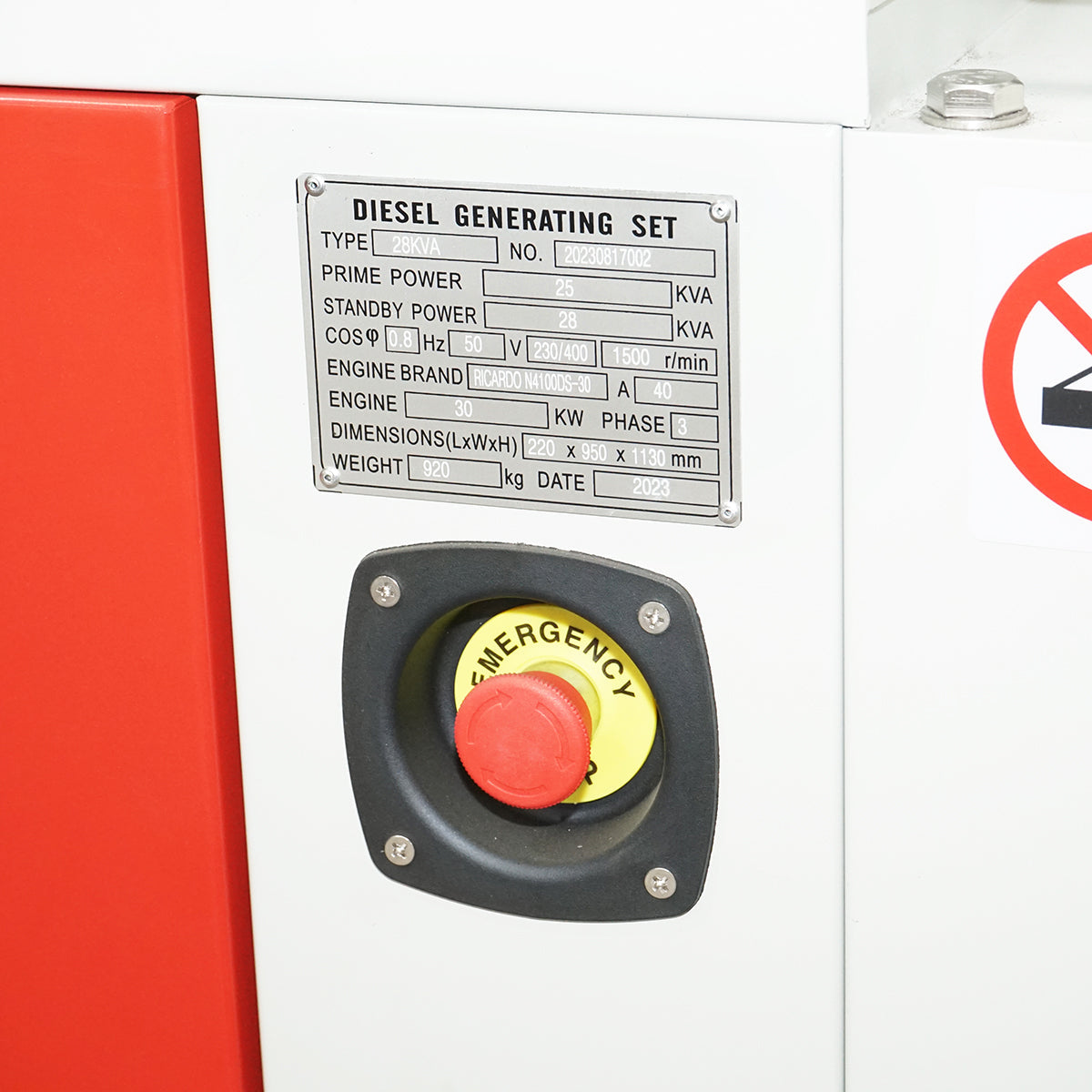 Generatore elettrico trifase 28KVA, 230/400V con motore diesel Ricardo N4100DS-30KW