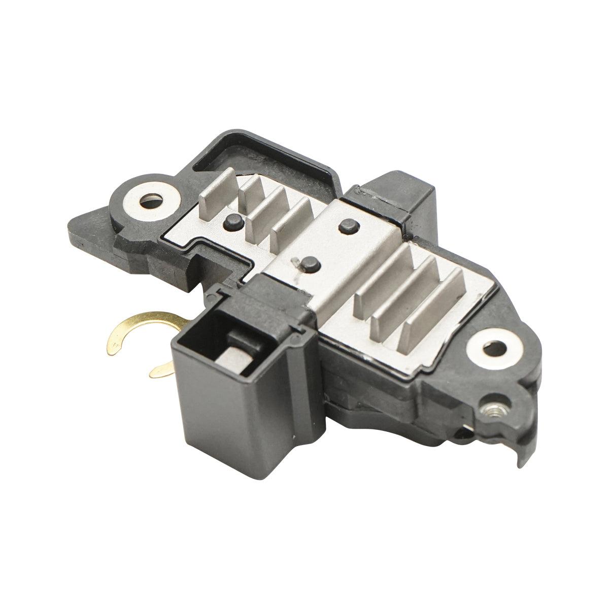 Relè alternatore per John Deere, Massey Ferguson codice OEM AL172532, V836679143, ARB0313, BOSF00M144129, F00M145313, F00M145386 12V