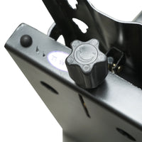 Sedile universale con cintura di sicurezza, poggiatesta e braccioli per macchine agricole o industriali, carrelli elevatori