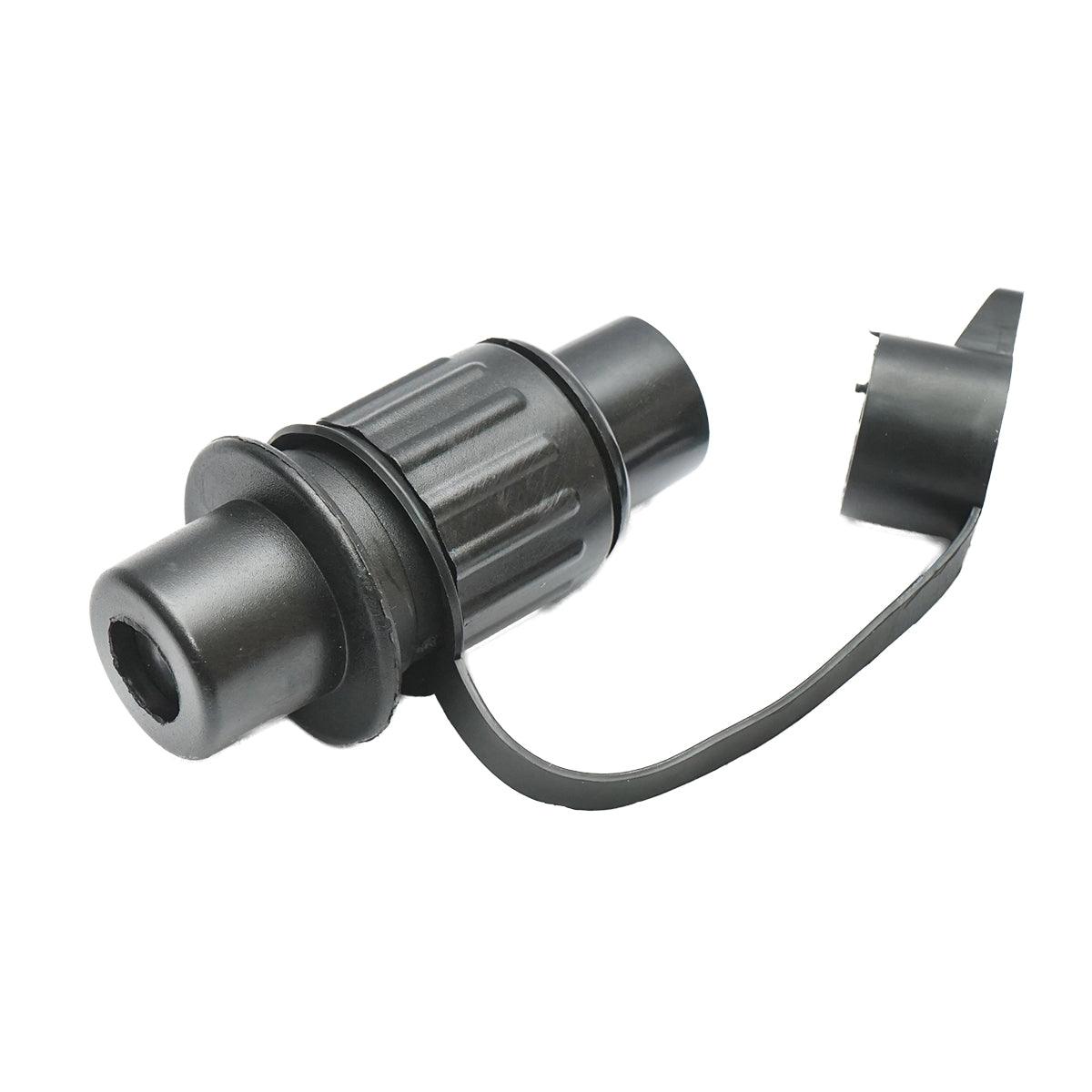 Spina 3 poli per Mc Cormick, New Holland, Claas, Ford, Fendt codice OEM 4376944, 82013449, MC1533899C1, 01143530, 03606234, 04376944, AL68707, 1143530, 140171022, 1533899 53 3899C1, 3606234, 3713360M1, 3760032M1