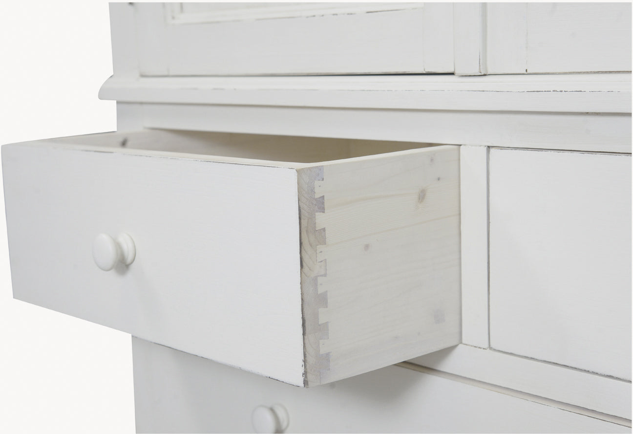 Biscottini Armadio Country in legno massello di tiglio finitura bianca anticata L120xPR59xH197 cm. Made in Italy