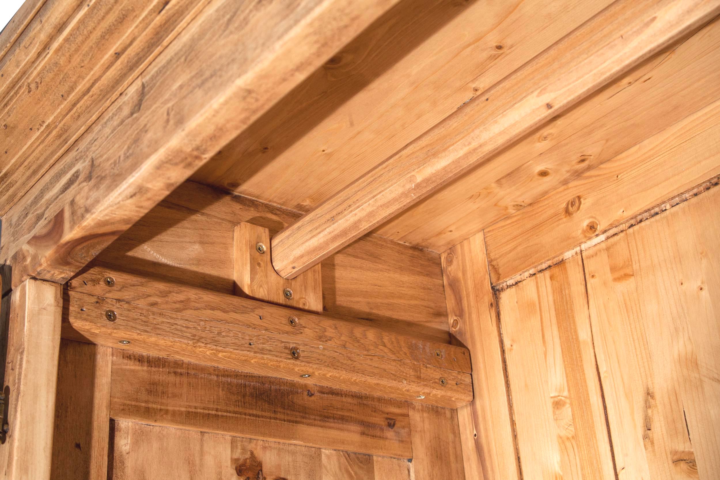 Biscottini Armadio Country in legno massello di tiglio finitura naturale L100xPR50xH210 cm. Made in Italy