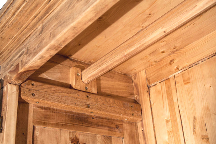 Biscottini Armadio Country in legno massello di tiglio finitura naturale L100xPR50xH210 cm. Made in Italy