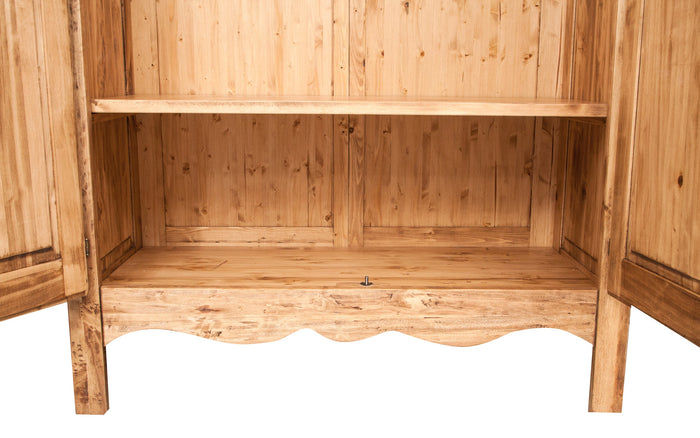 Biscottini Armadio Country in legno massello di tiglio finitura naturale L127xPR59xH204 cm. Made in Italy