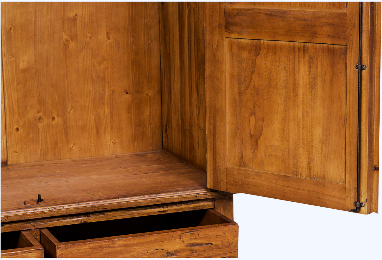 Biscottini Armadio Country in legno massello di tiglio finitura noce L120xPR59xH197 cm. Made in Italy