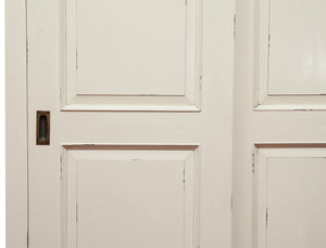 Biscottini Armadio in legno massello finitura bianca anticata L123xPR65xH211 cm Spazioso