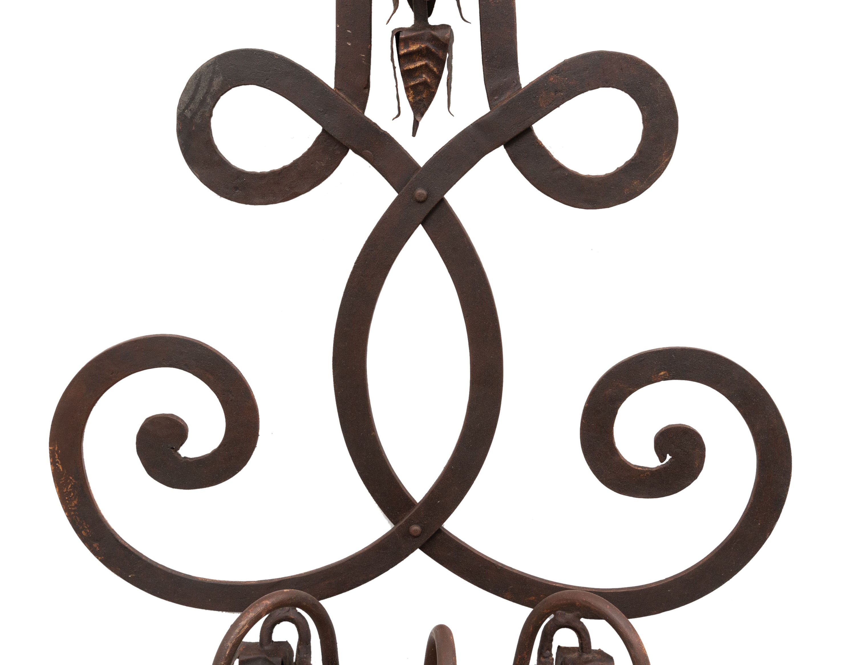 Biscottini CANDELIERE A PIANTANA IN FERRO BATTUTO LAVORATO A MANO dimensioni lunghezza