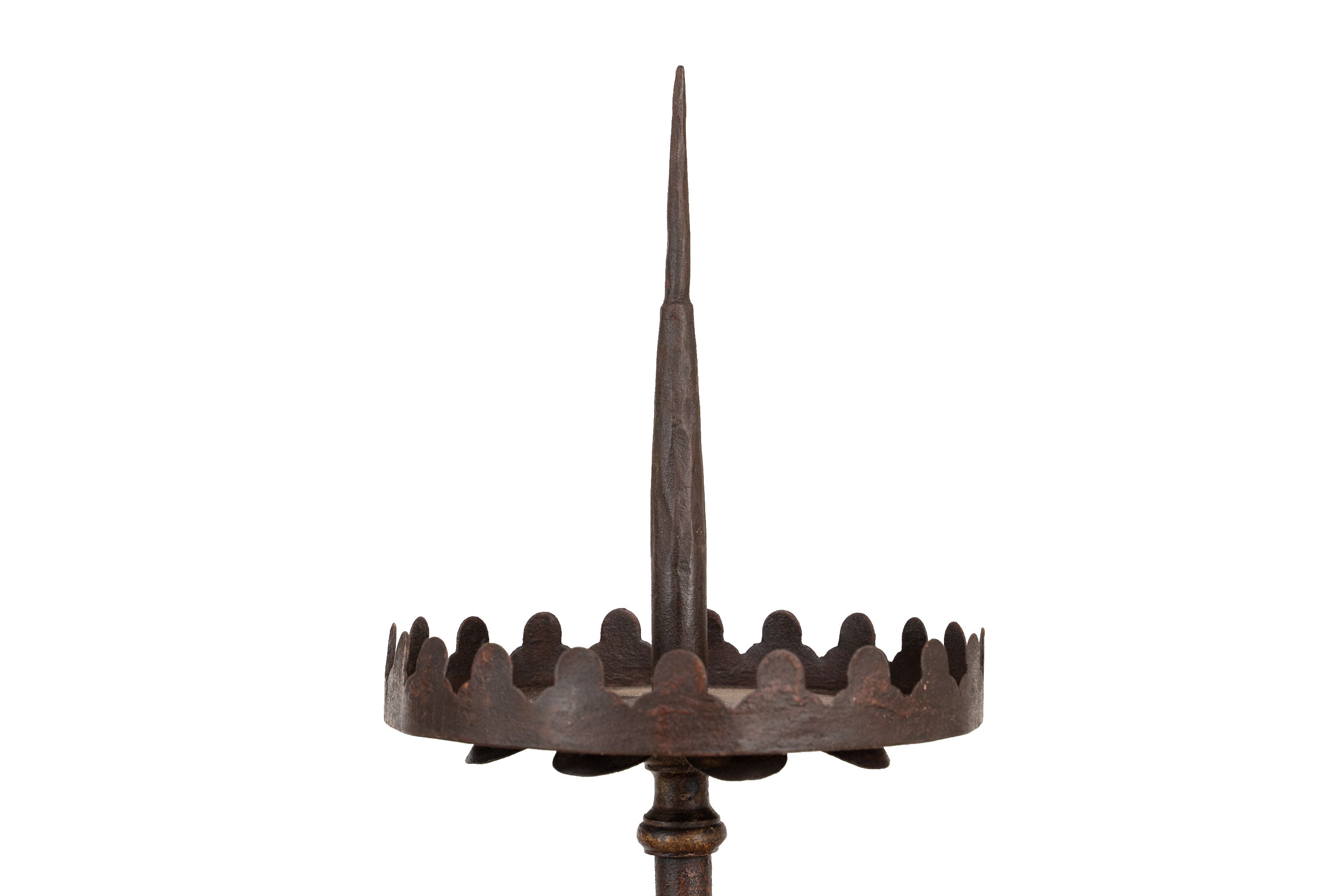 Biscottini Candeliere a piantana in ferro battuto lavorato a mano finitura L50XPR50XH185 cm