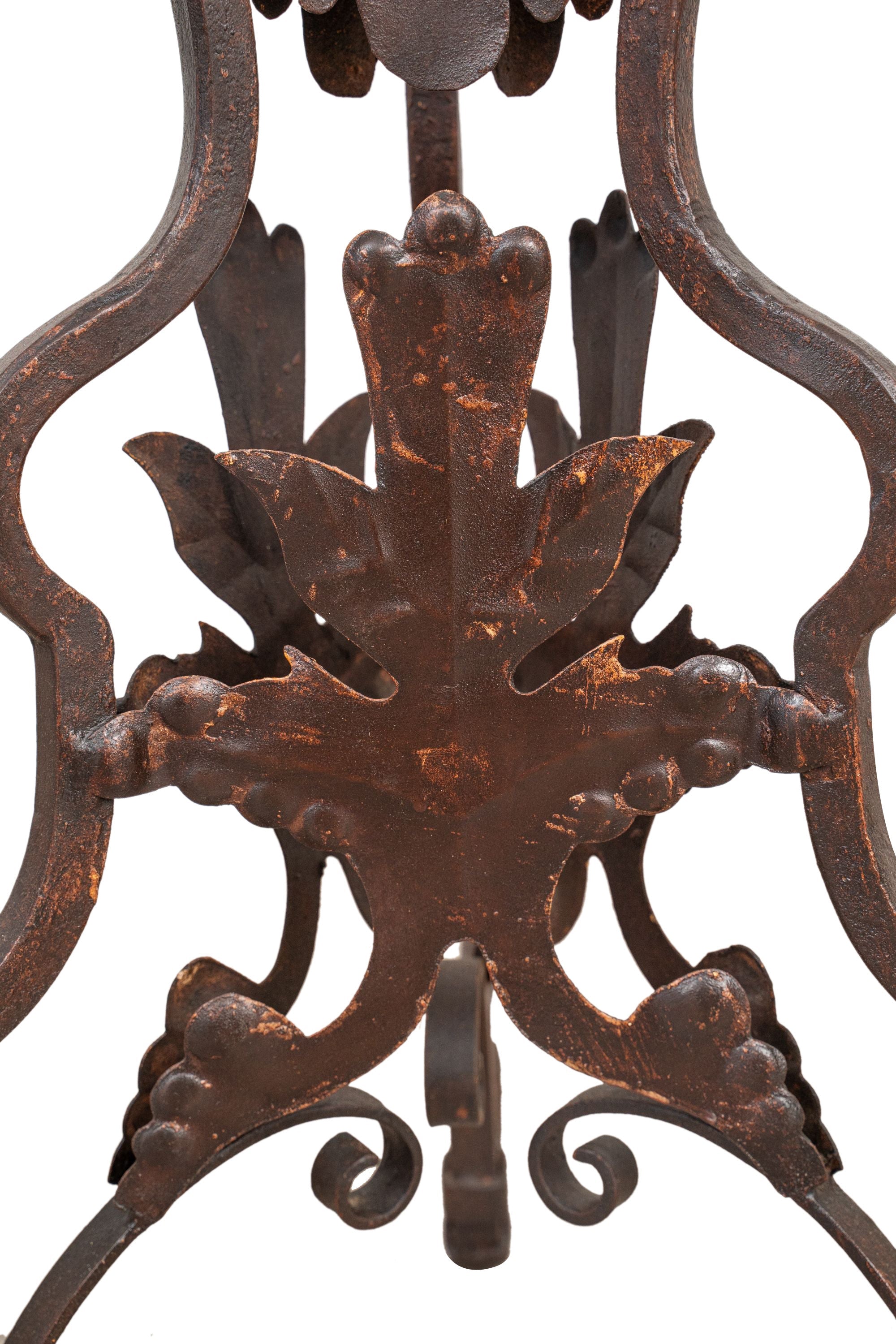 Biscottini Candeliere a piantana in ferro battuto lavorato a mano finitura L50XPR50XH185 cm