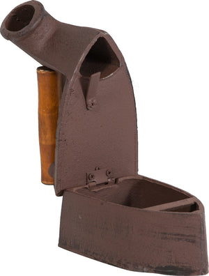 Biscottini Ferro da stiro in ghisa finitura ruggine anticata L21,5xPR12,5xH9,5 cm manico