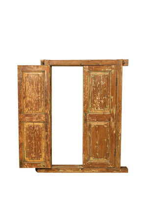 Biscottini FINESTRA CON TELAIO FINEMENTE RESTAURATA IN LEGNO MASSELLO DI TEAK